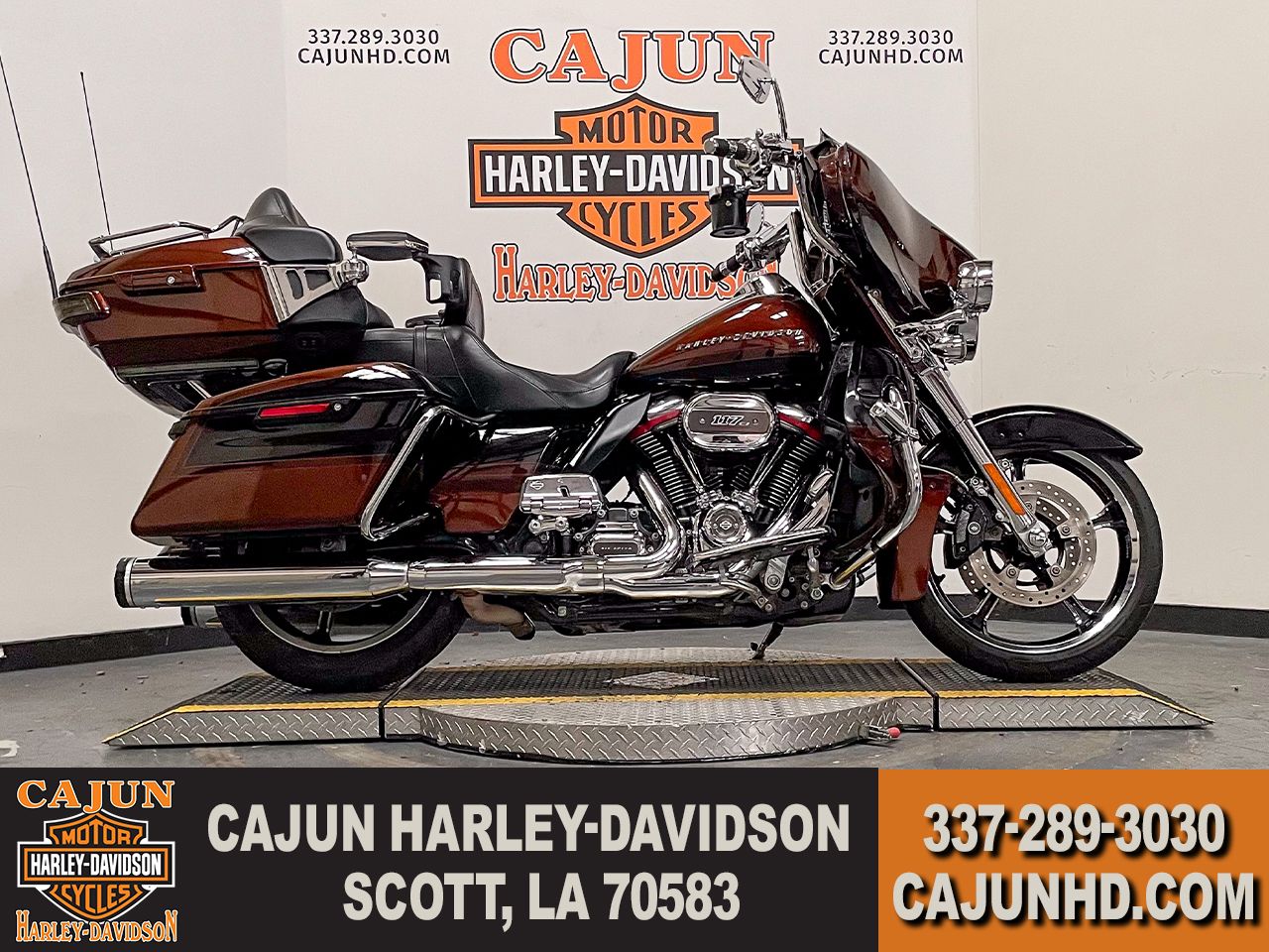 2019 CVO Limited - Photo 1