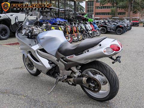 2004 Kawasaki ZZR®1200 in Lacey, Washington - Photo 4