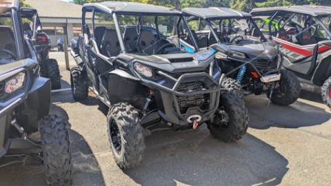 2026 Can-Am Commander MAX XT 1000R — photo 1 of 9