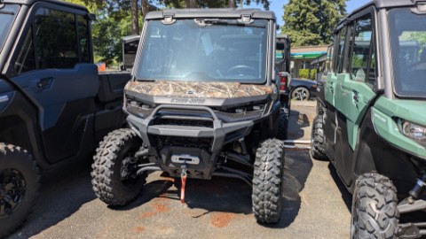 2026 Can-Am Defender Limited HD11 — photo 1 of 9