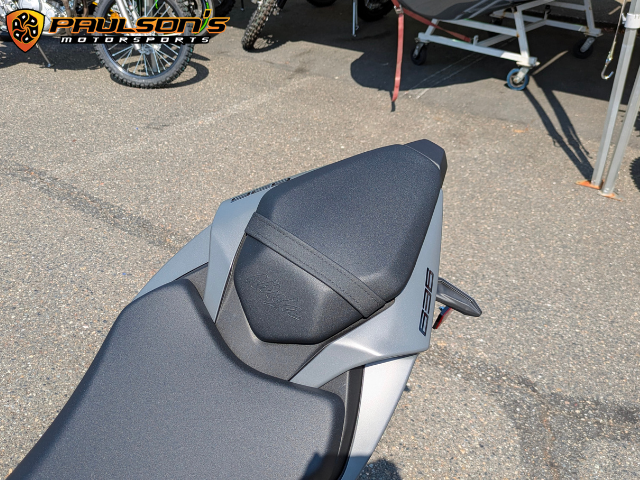 2026 Kawasaki NINJA ZX-6R ABS in Lacey, Washington - Photo 5