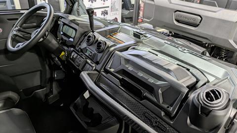 2025 Can-Am Defender MAX Lone Star CAB in Lacey, Washington - Photo 3