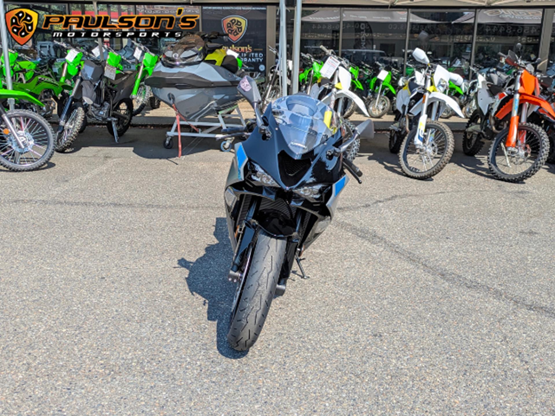 2025 Kawasaki Ninja ZX-6R ABS in Lacey, Washington - Photo 12