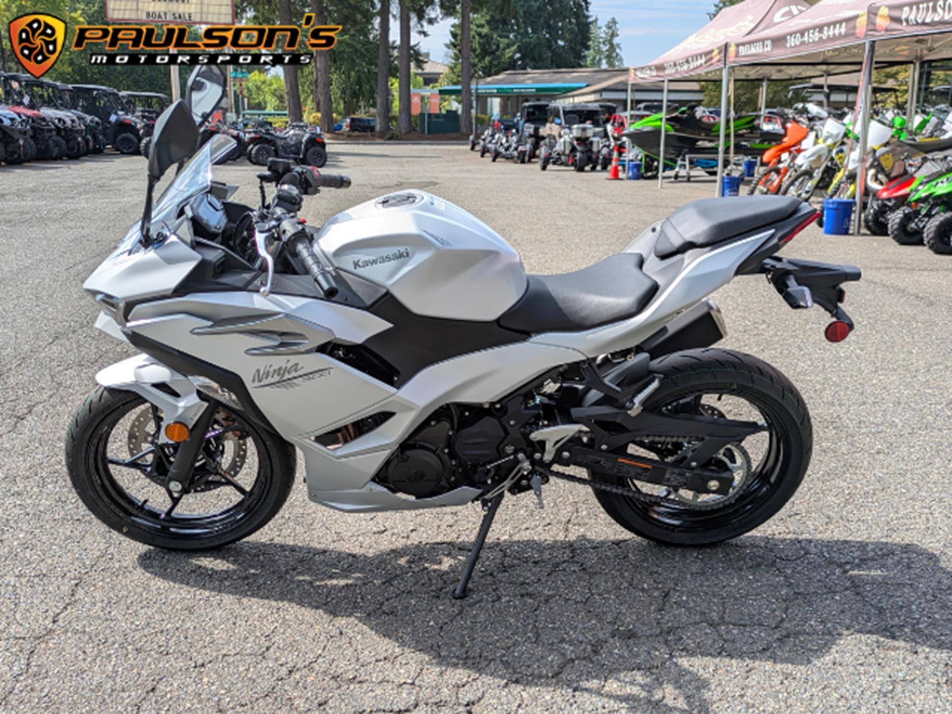 2025 Kawasaki Ninja 500 in Lacey, Washington - Photo 5