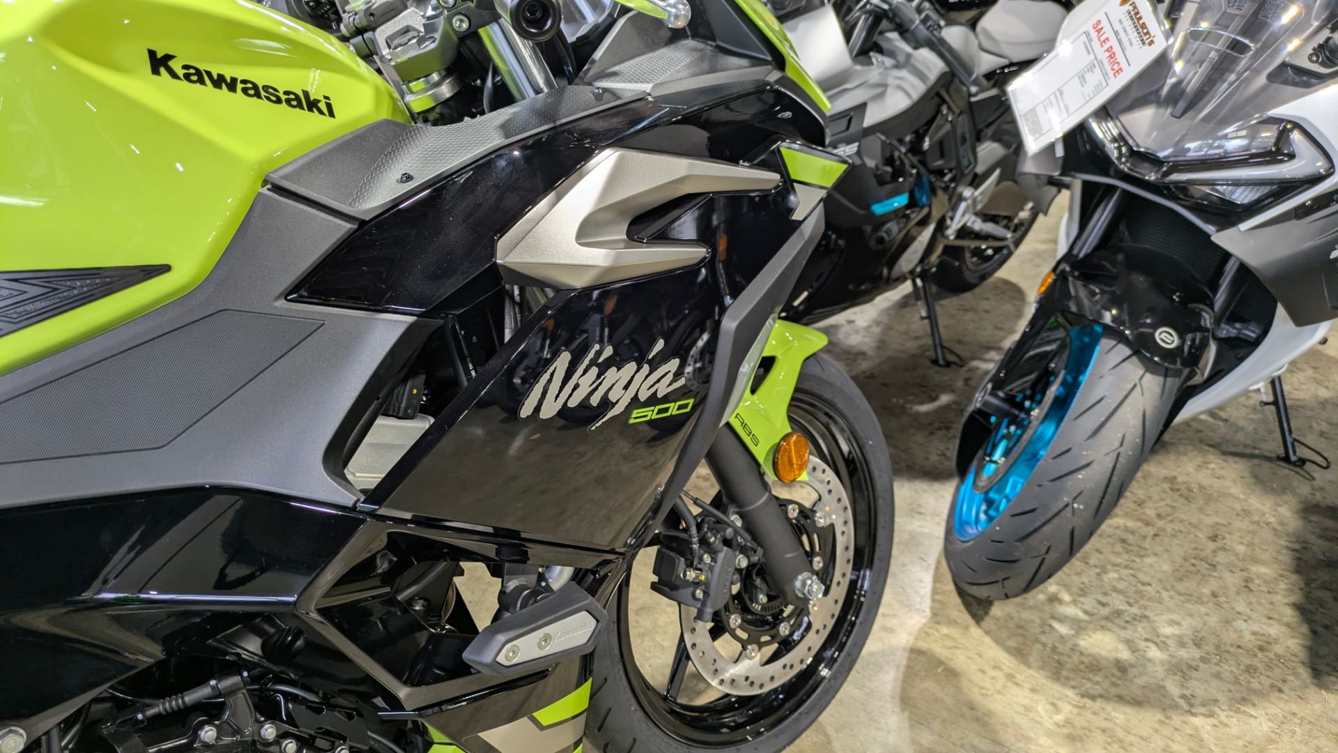 2026 Kawasaki Ninja® 500 ABS 3