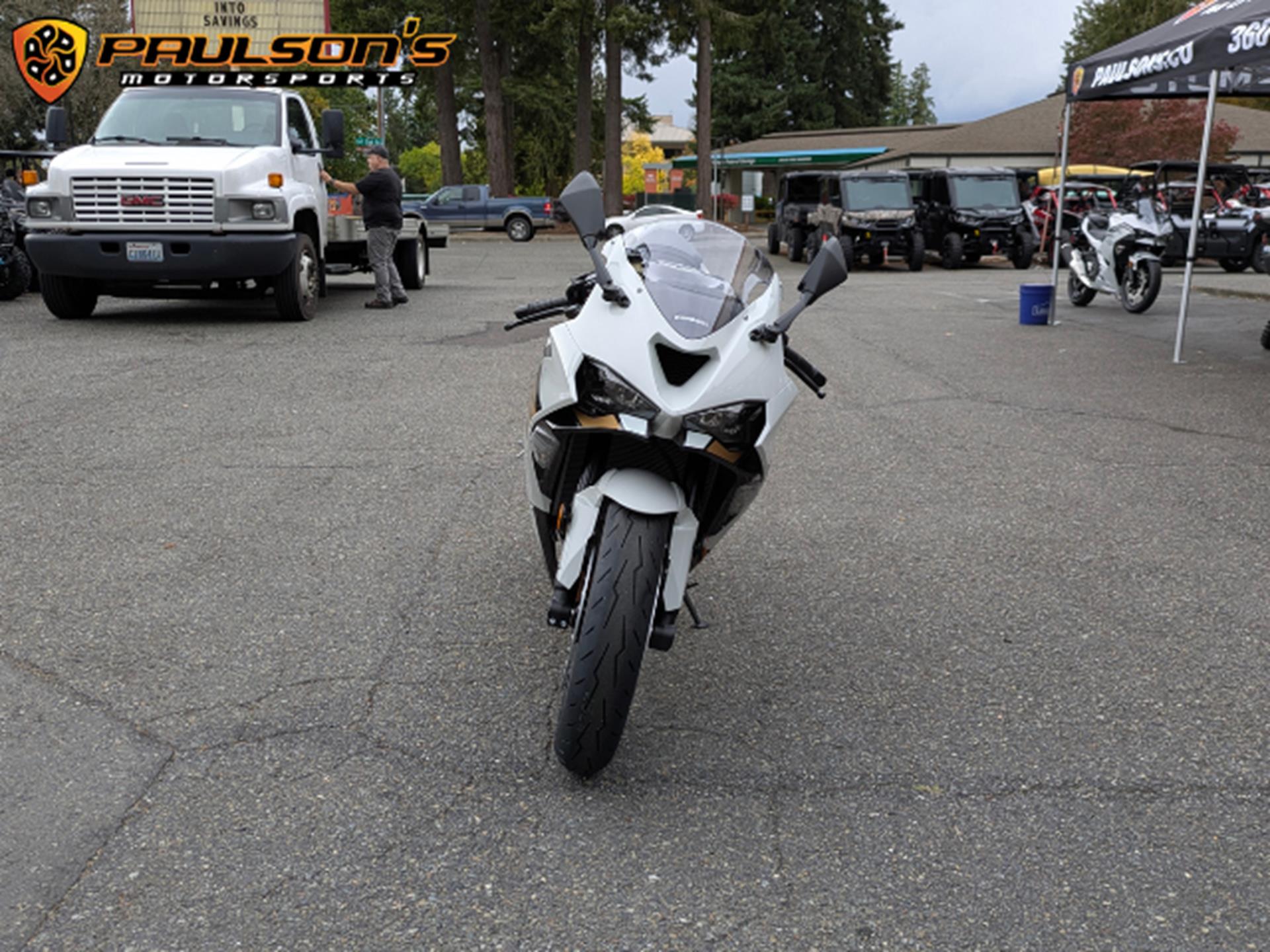2026 Kawasaki NINJA ZX-6R ABS in Lacey, Washington - Photo 16
