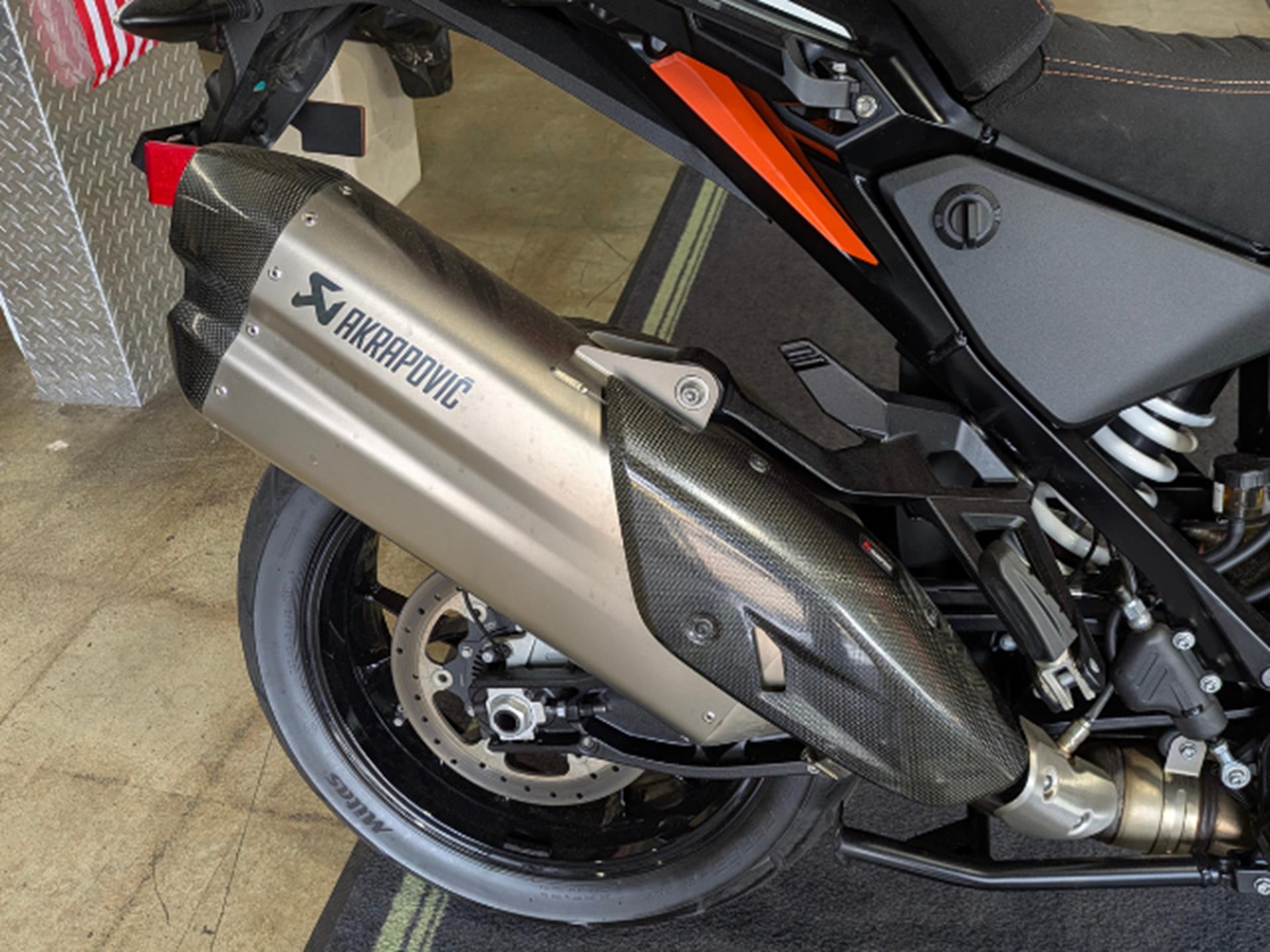 2022 KTM 1290 Super Adventure S in Lacey, Washington - Photo 3