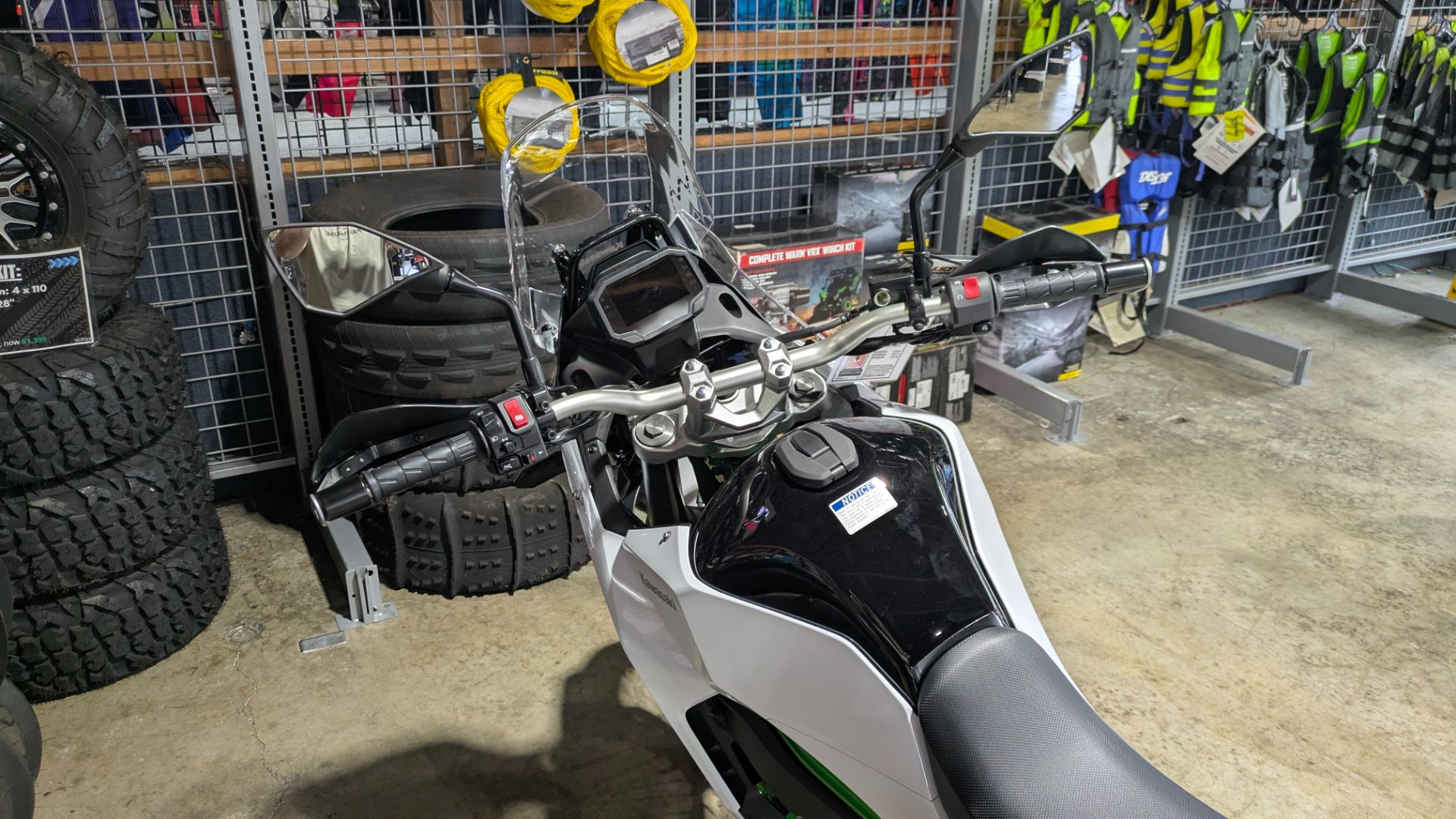 2026 Kawasaki KLE®500 SE ABS 4