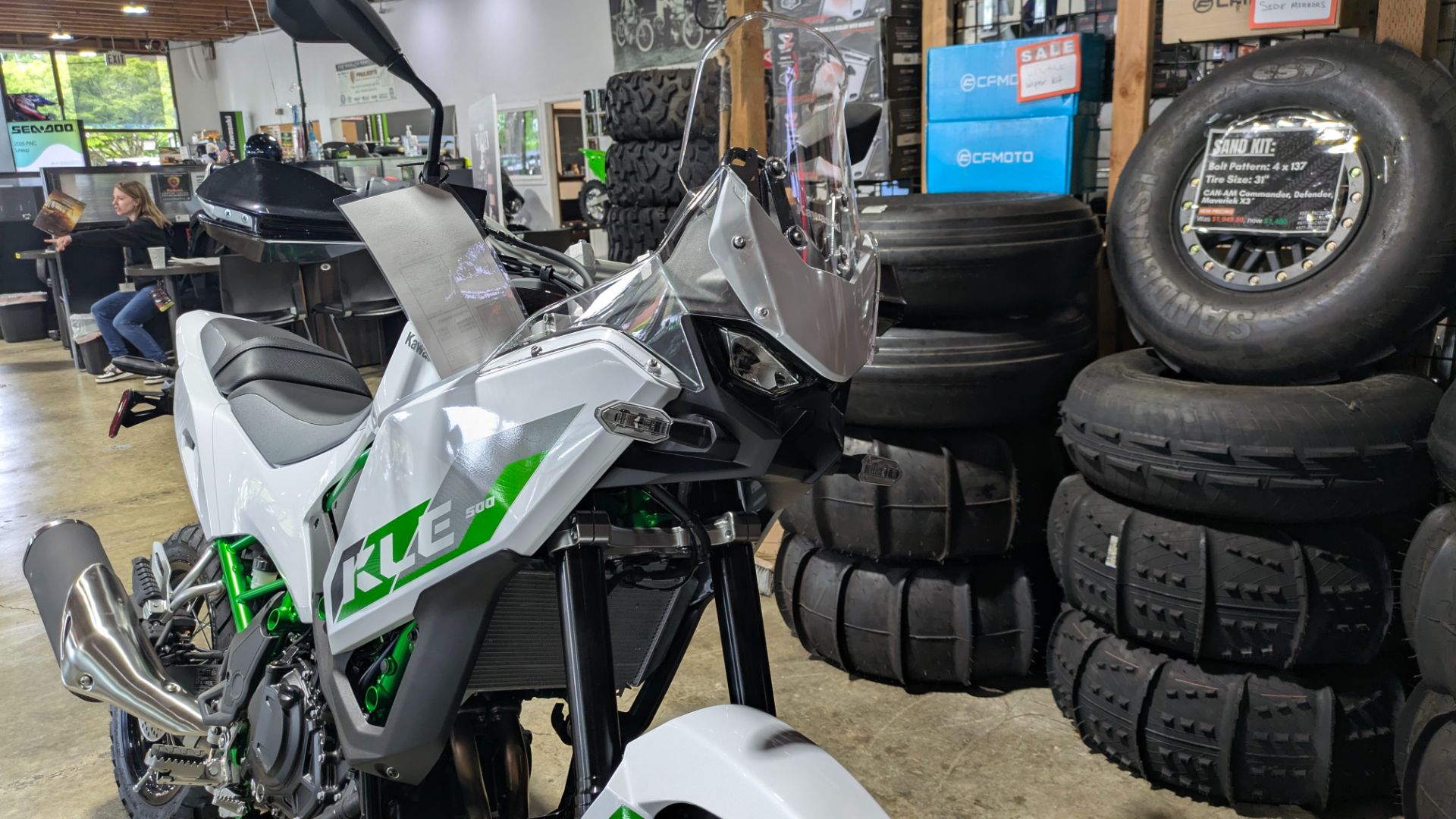 2026 Kawasaki KLE®500 SE ABS 7