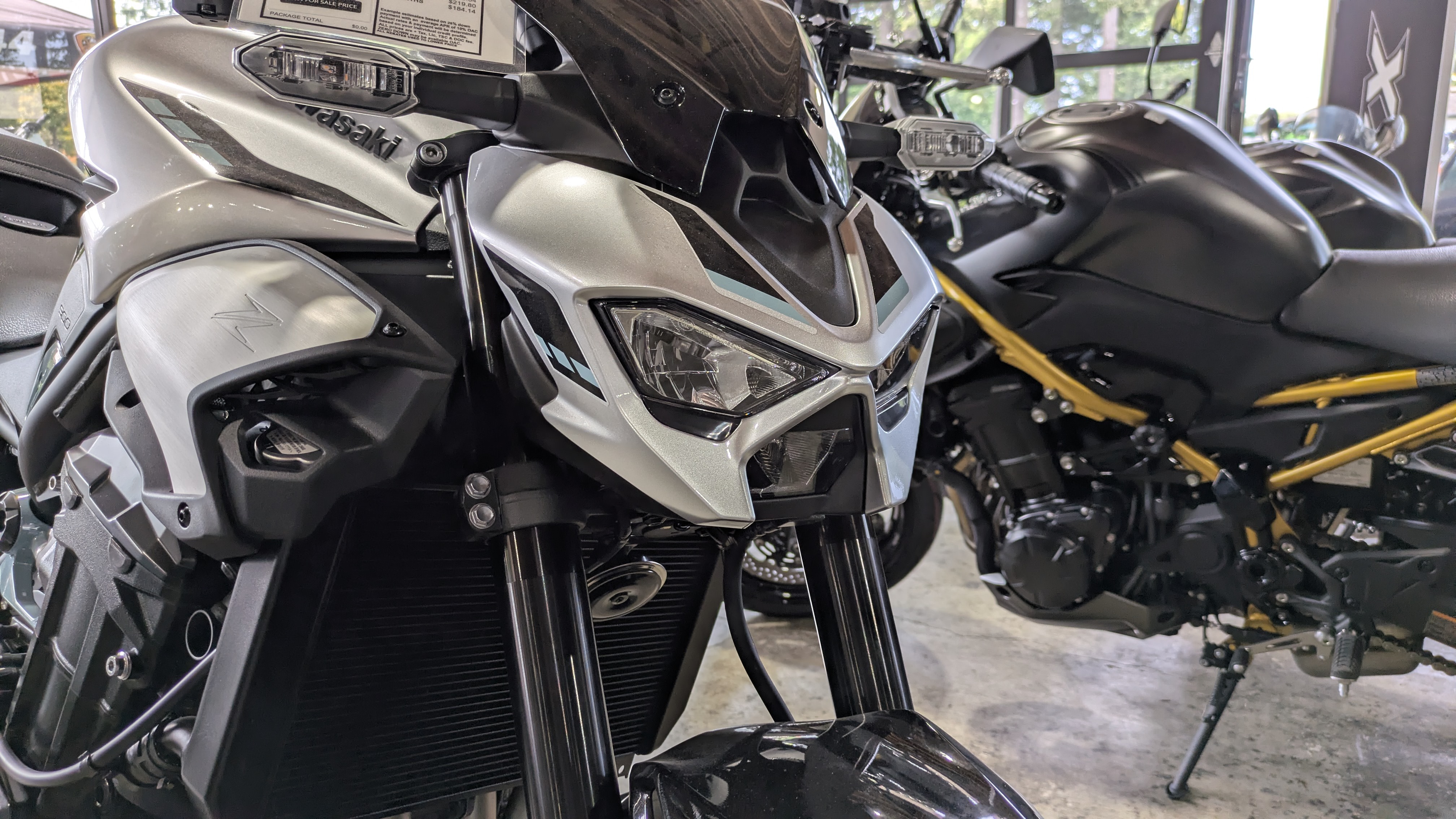 2025 Kawasaki Z900 ABS 2