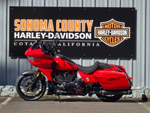 2025 Harley-Davidson CVO™ Road Glide® ST in Cotati, California - Photo 3