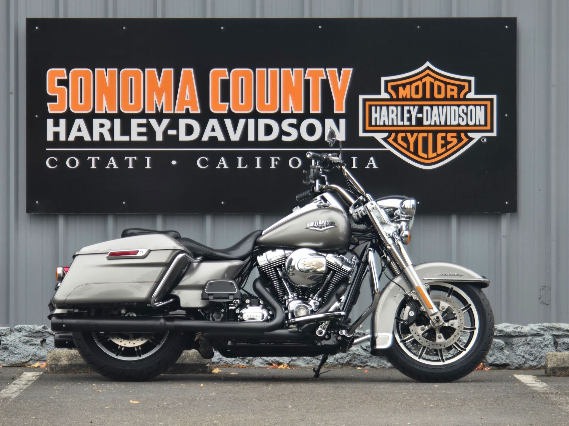 2016 Harley-Davidson Road King® in Cotati, California - Photo 1