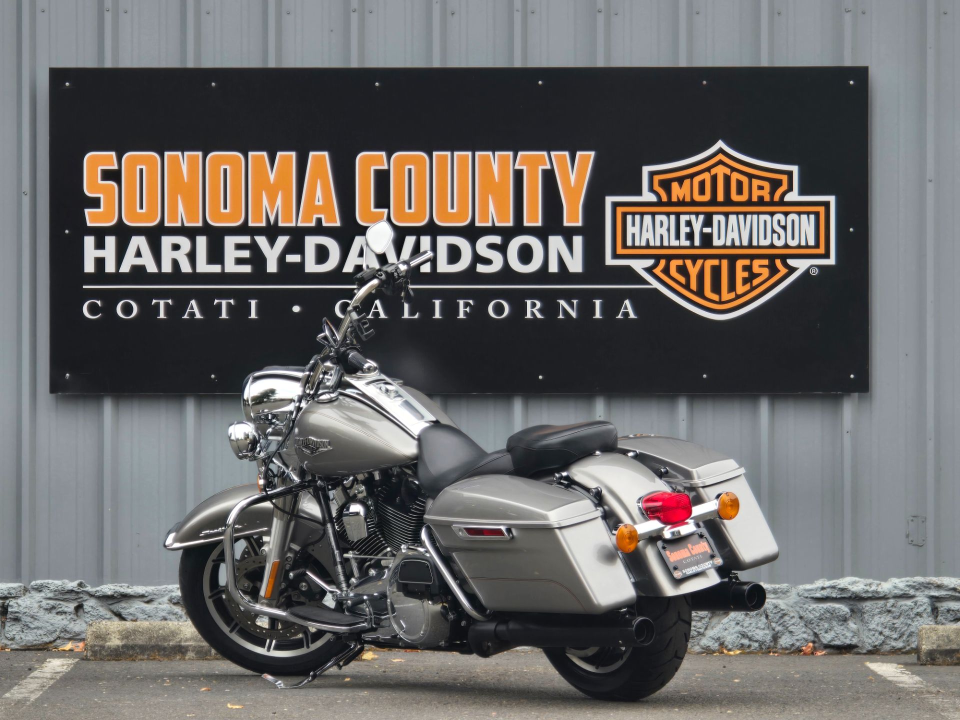 2016 Harley-Davidson Road King® in Cotati, California - Photo 4