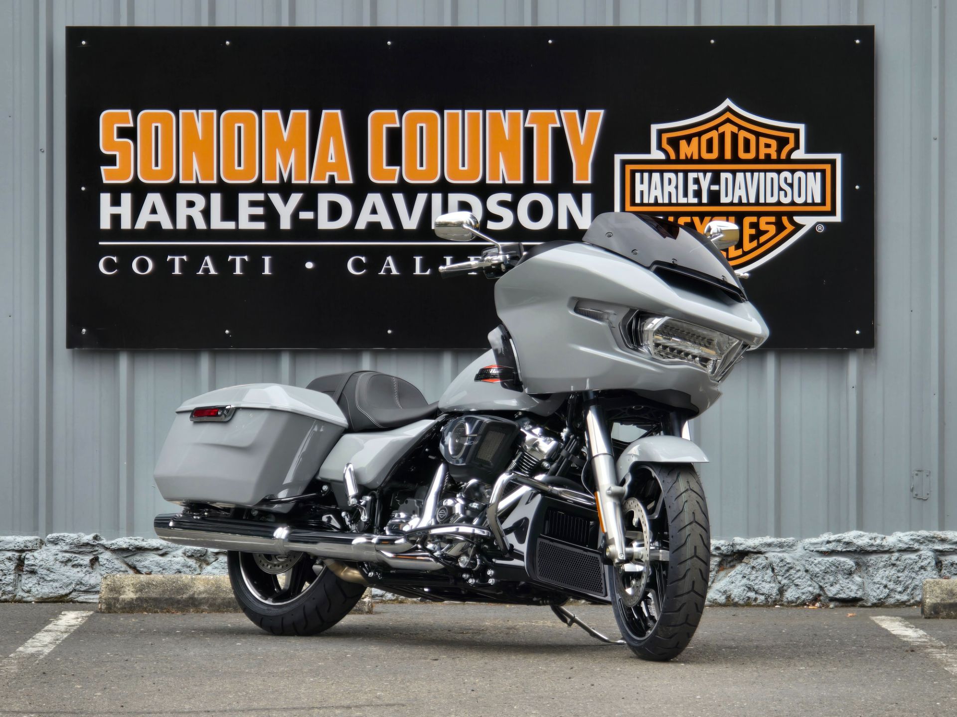 2025 Harley-Davidson Road Glide® in Cotati, California - Photo 2