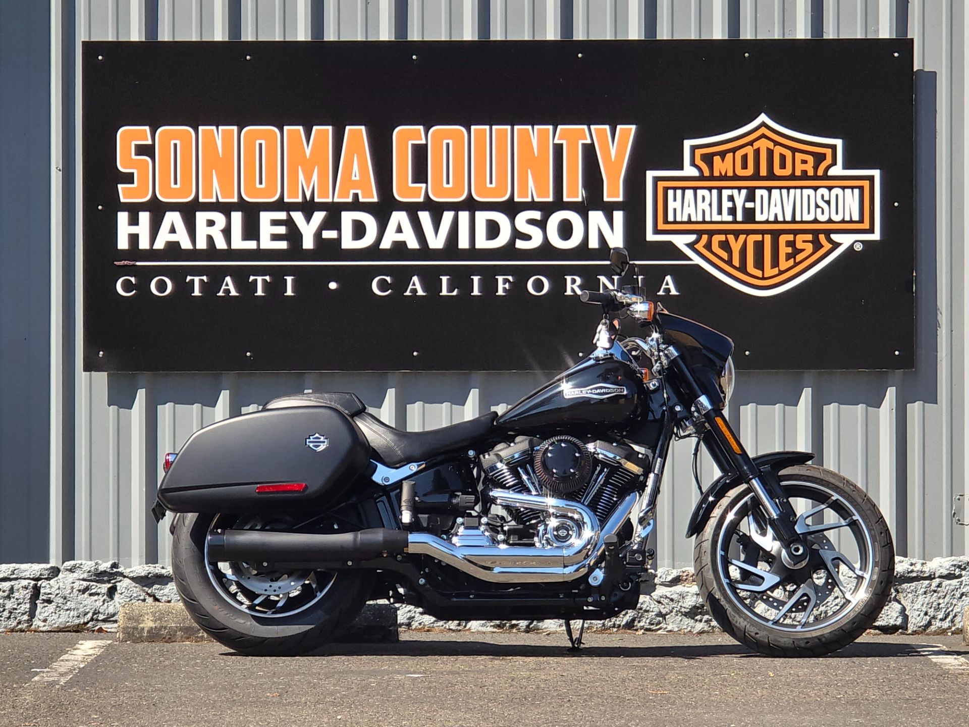 2018 Harley-Davidson Sport Glide® in Cotati, California - Photo 1