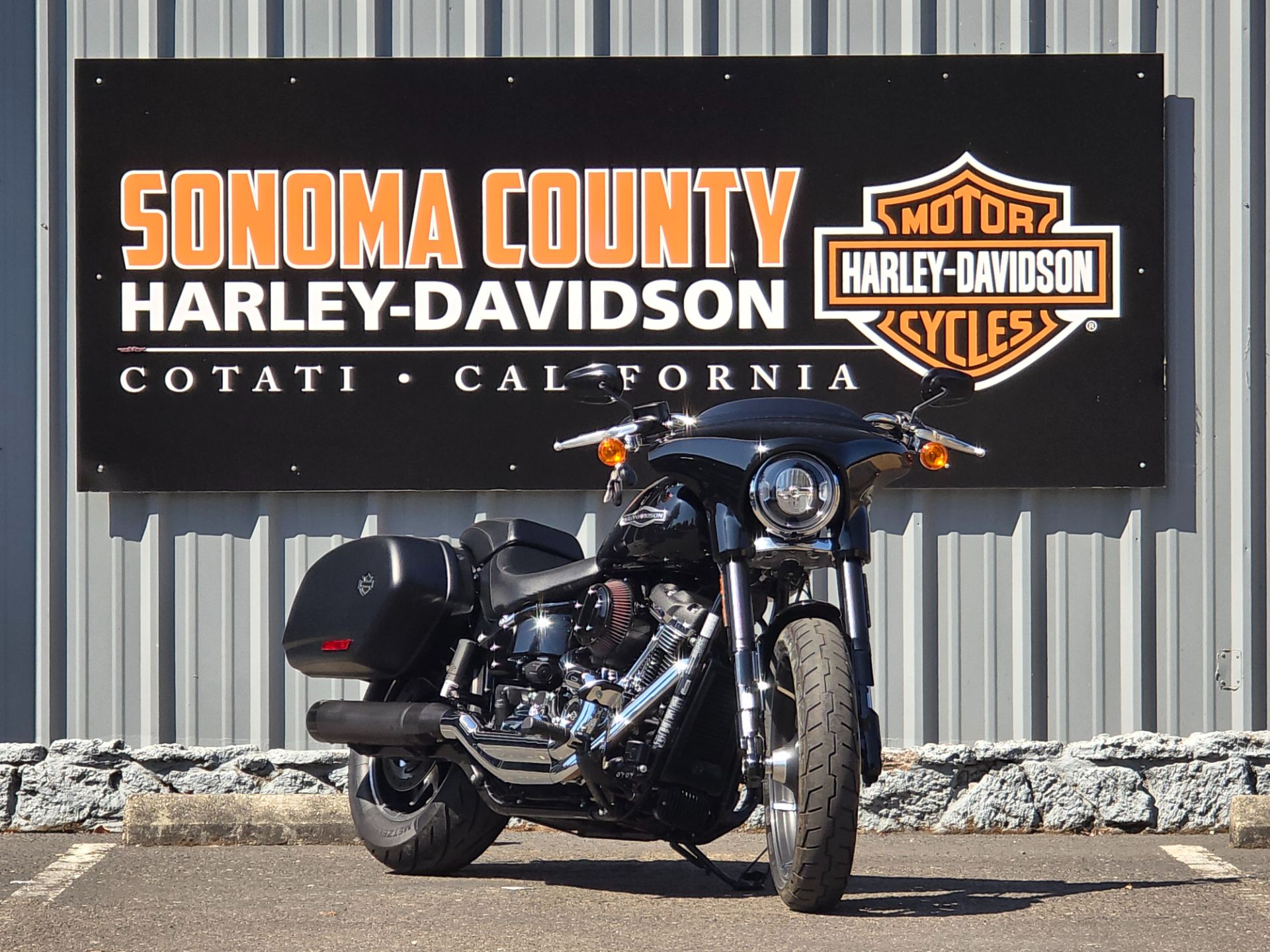 2018 Harley-Davidson Sport Glide® in Cotati, California - Photo 2