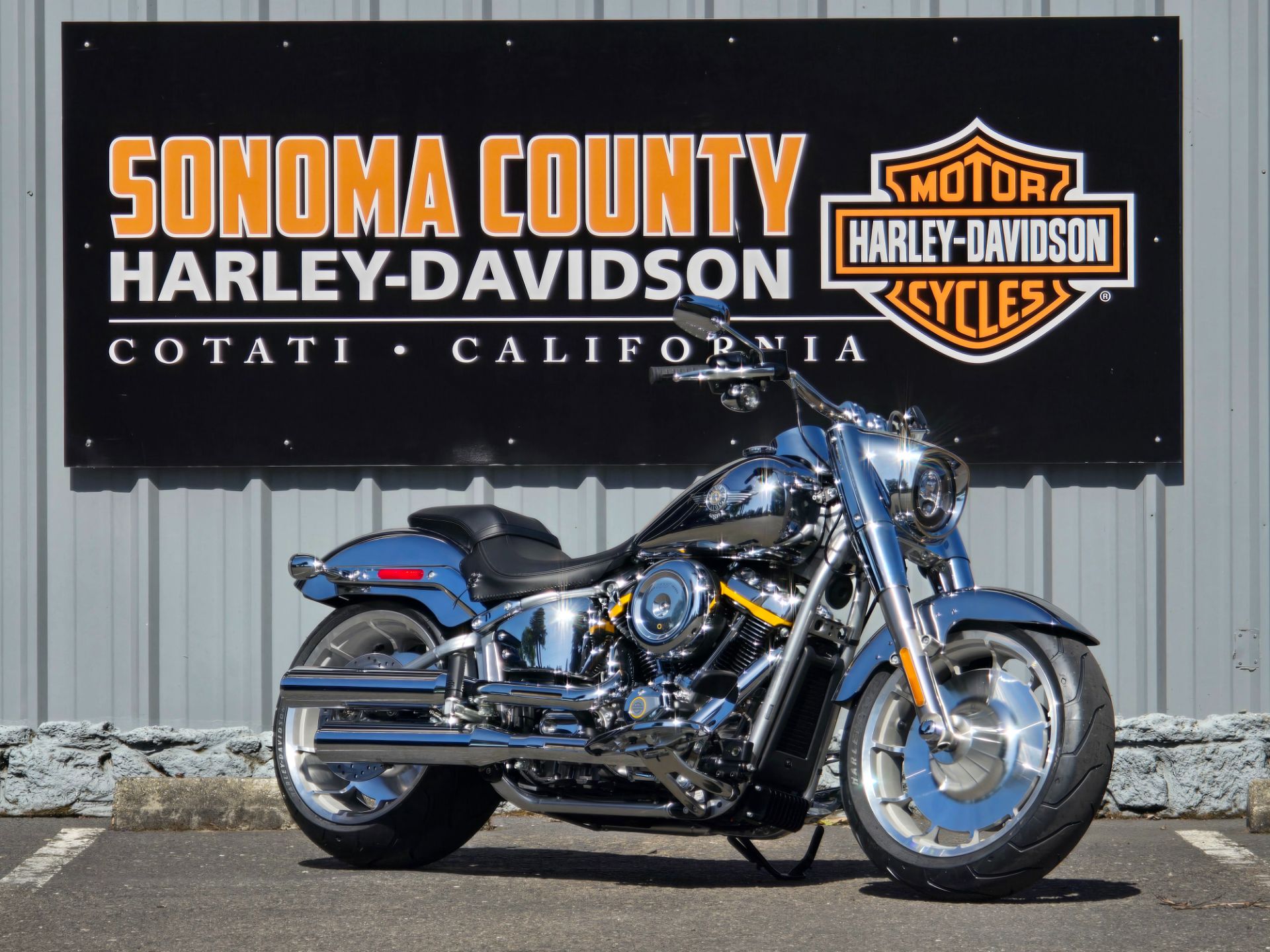 2025 Harley-Davidson Fat Boy® Gray Ghost in Cotati, California - Photo 2