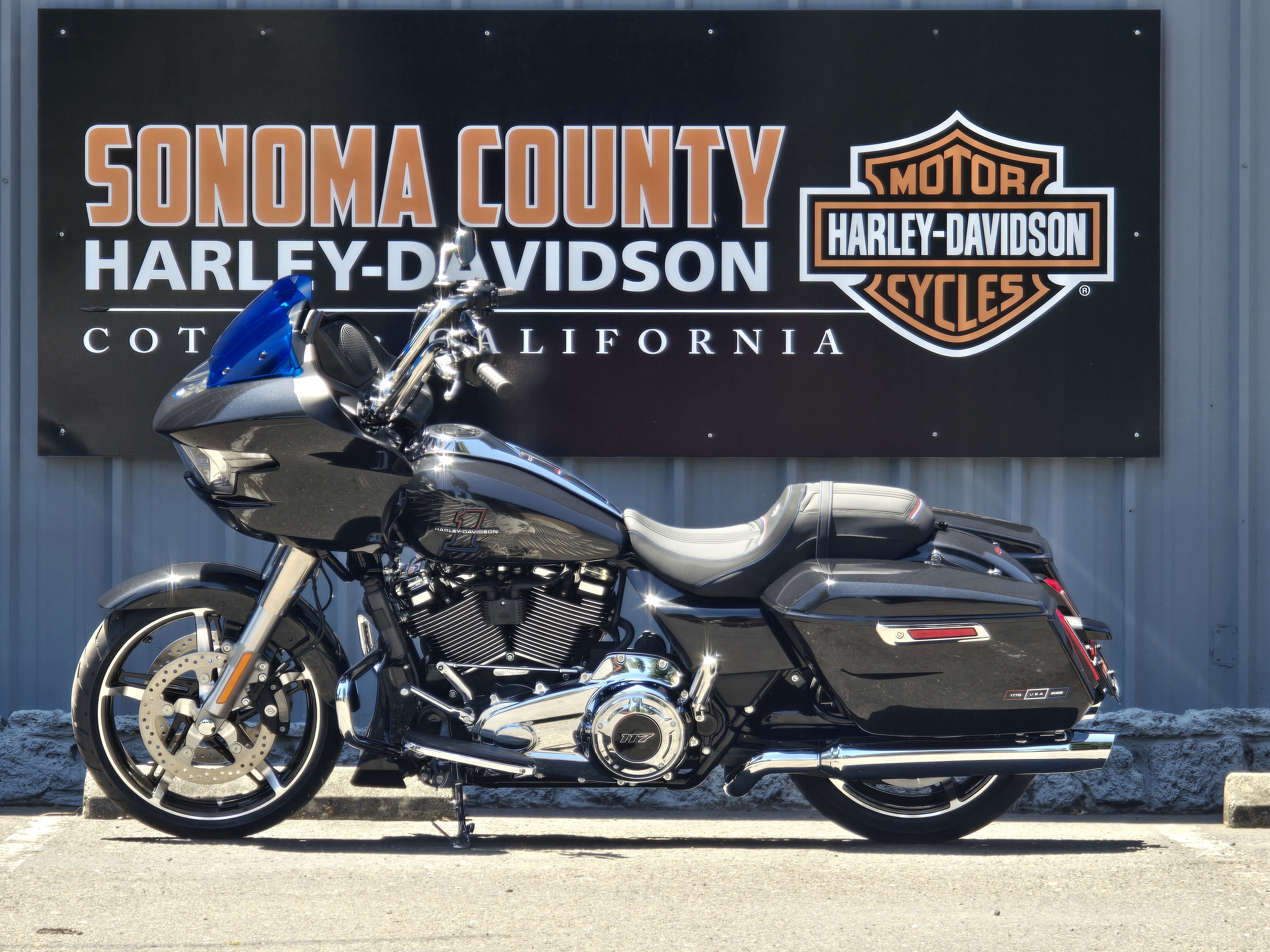 New 2026 Harley-Davidson Road Glide® Midnight Ember Chrome Two-Up