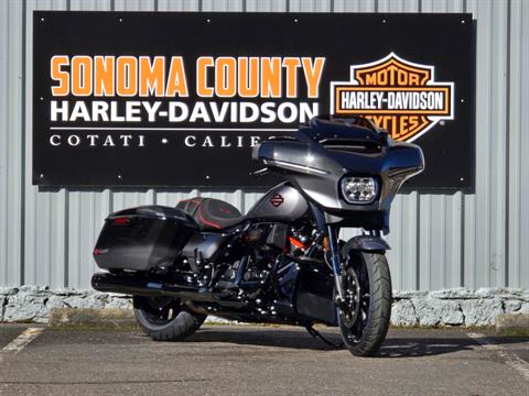 2025 Harley-Davidson CVO™ Street Glide® in Cotati, California - Photo 2