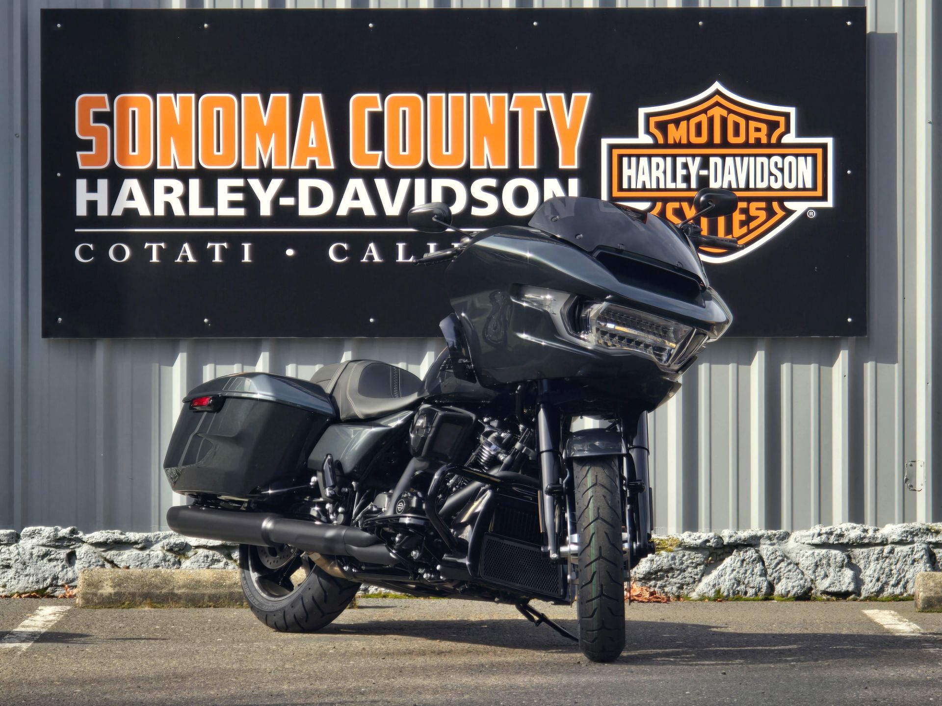 2025 Harley-Davidson Road Glide® in Cotati, California - Photo 2