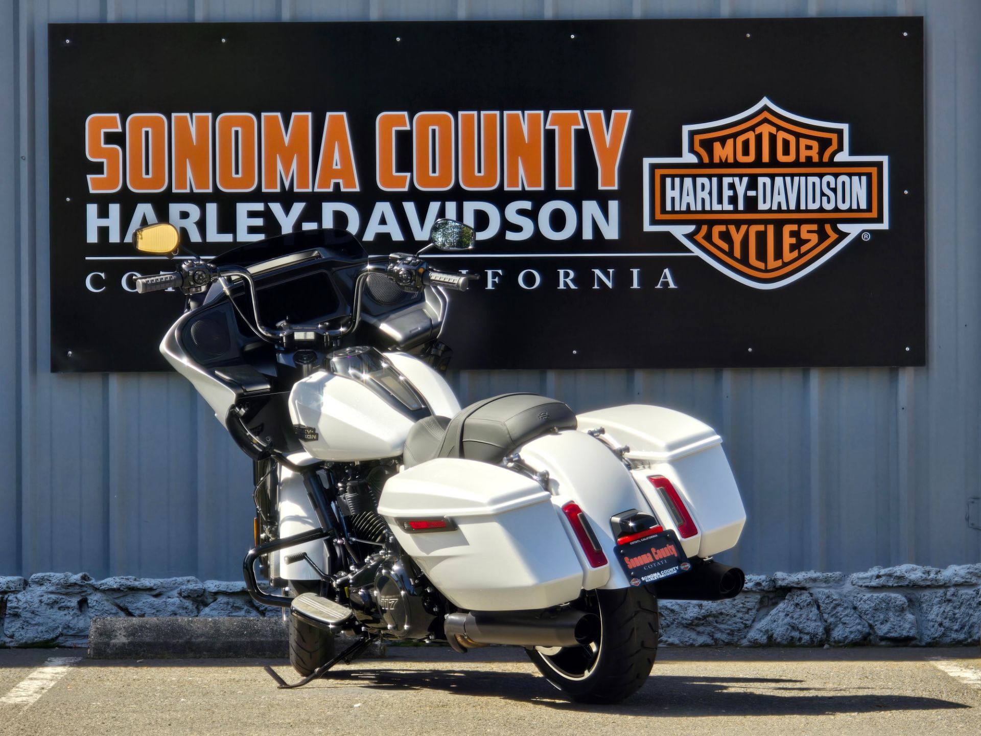 2025 Harley-Davidson Road Glide® in Cotati, California - Photo 4