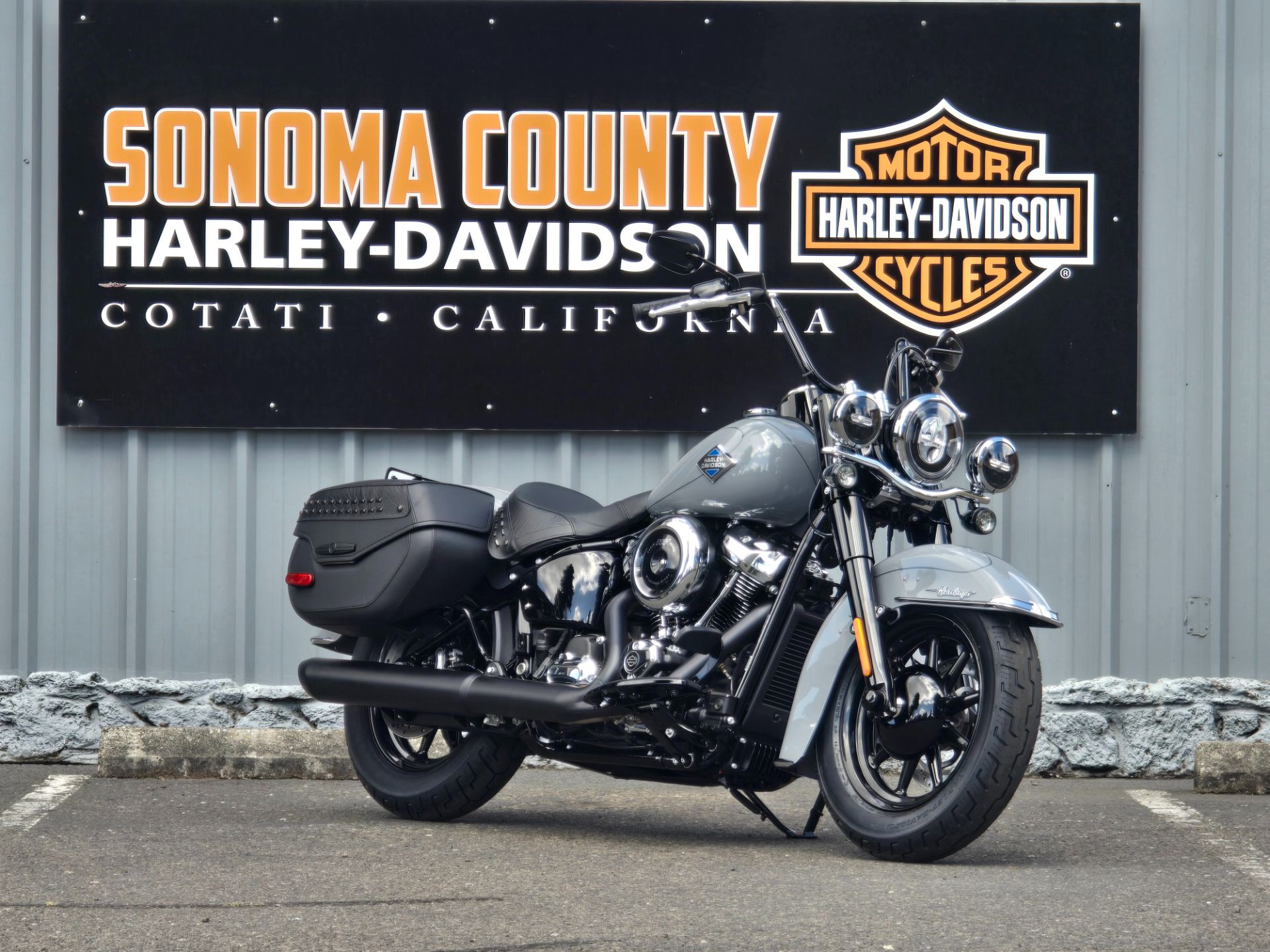 2026 Harley-Davidson Heritage Classic in Cotati, California - Photo 2