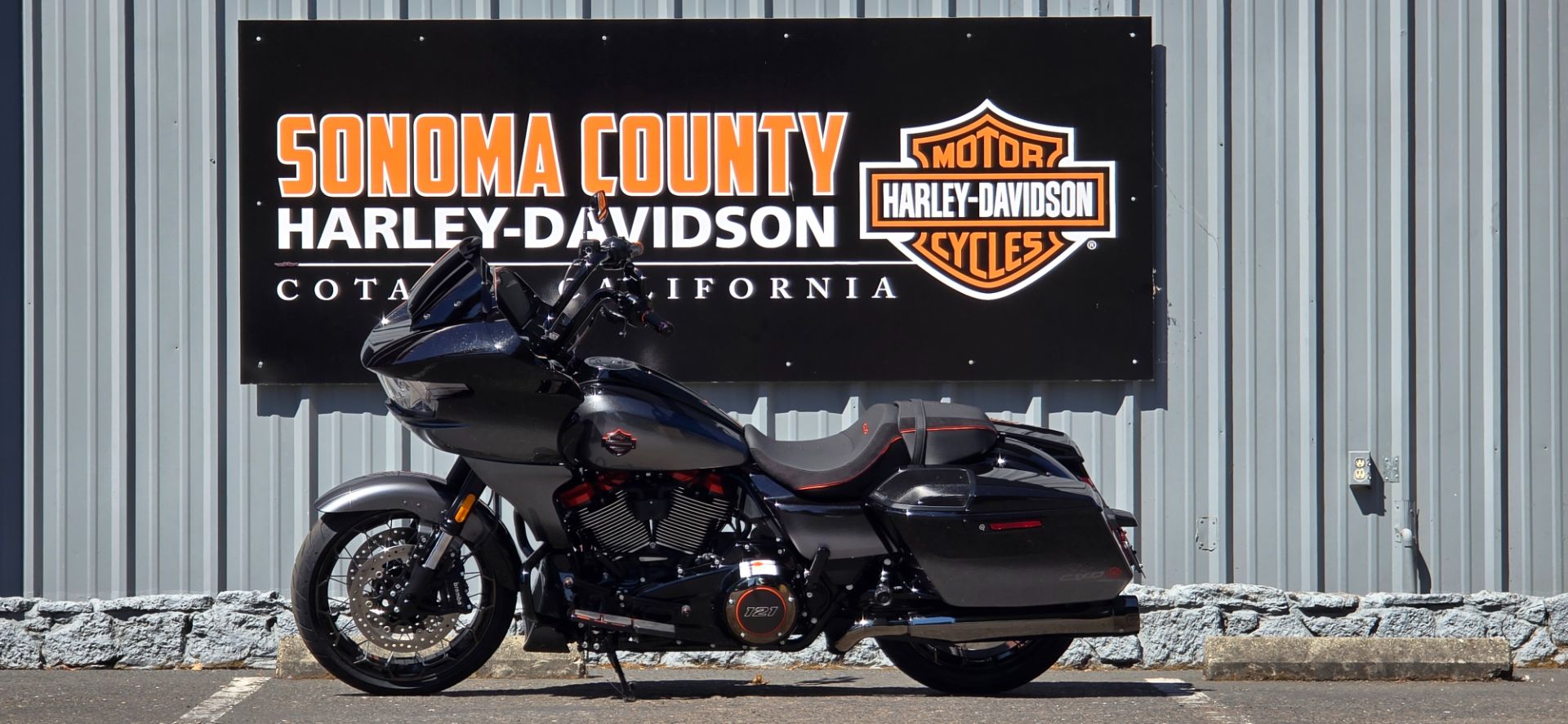 2025 Harley-Davidson CVO™ Road Glide® in Cotati, California - Photo 3