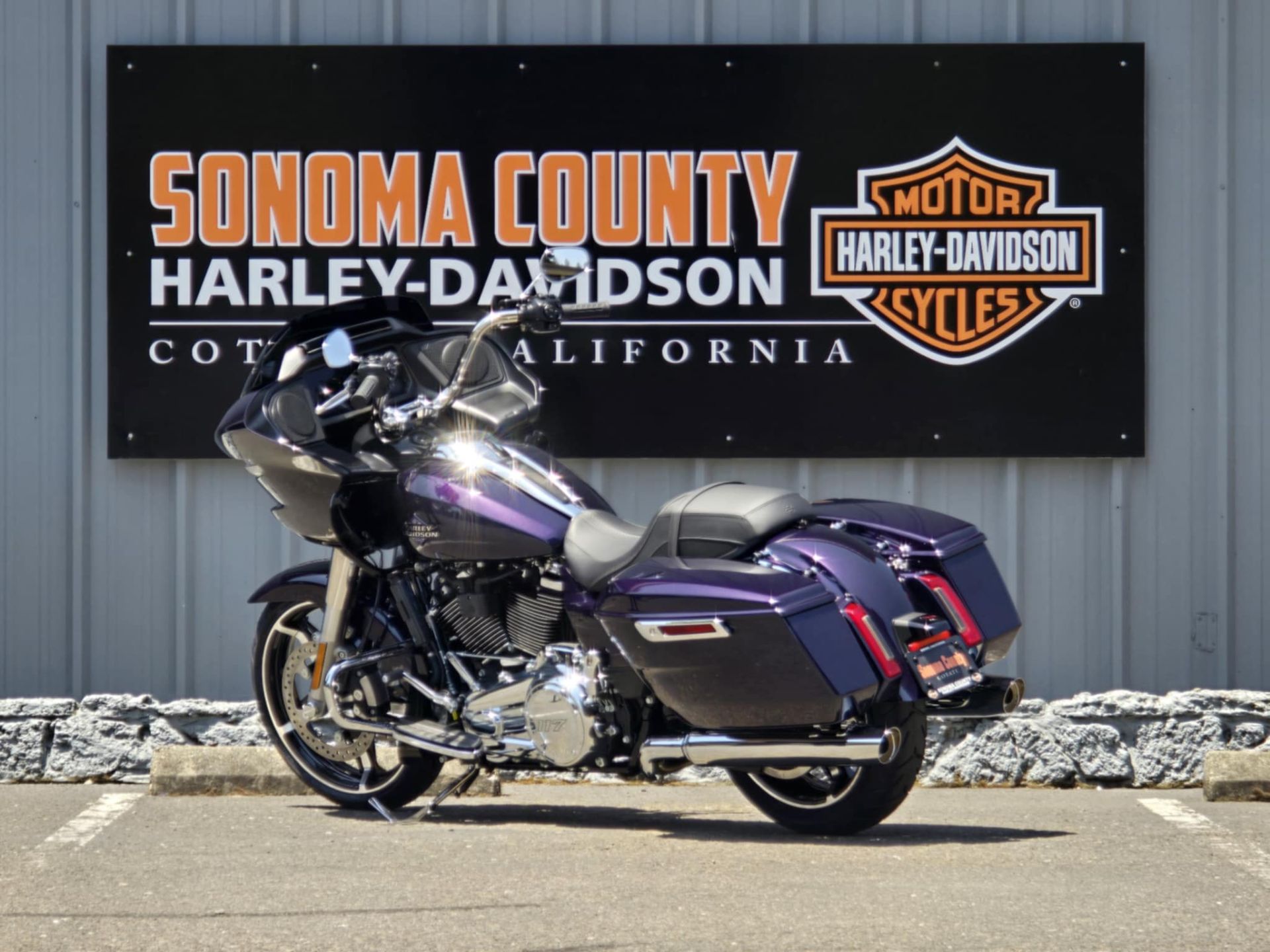 2025 Harley-Davidson Road Glide® in Cotati, California - Photo 2