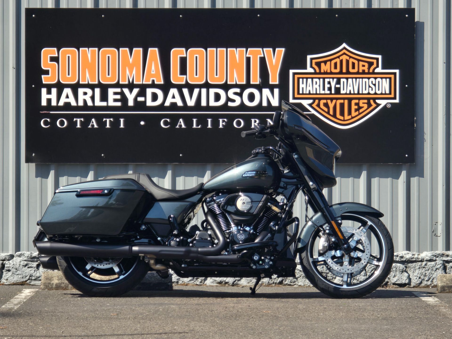2025 Harley-Davidson Street Glide® in Cotati, California - Photo 1