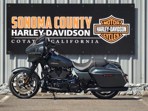 2025 Harley-Davidson Street Glide® in Cotati, California - Photo 3