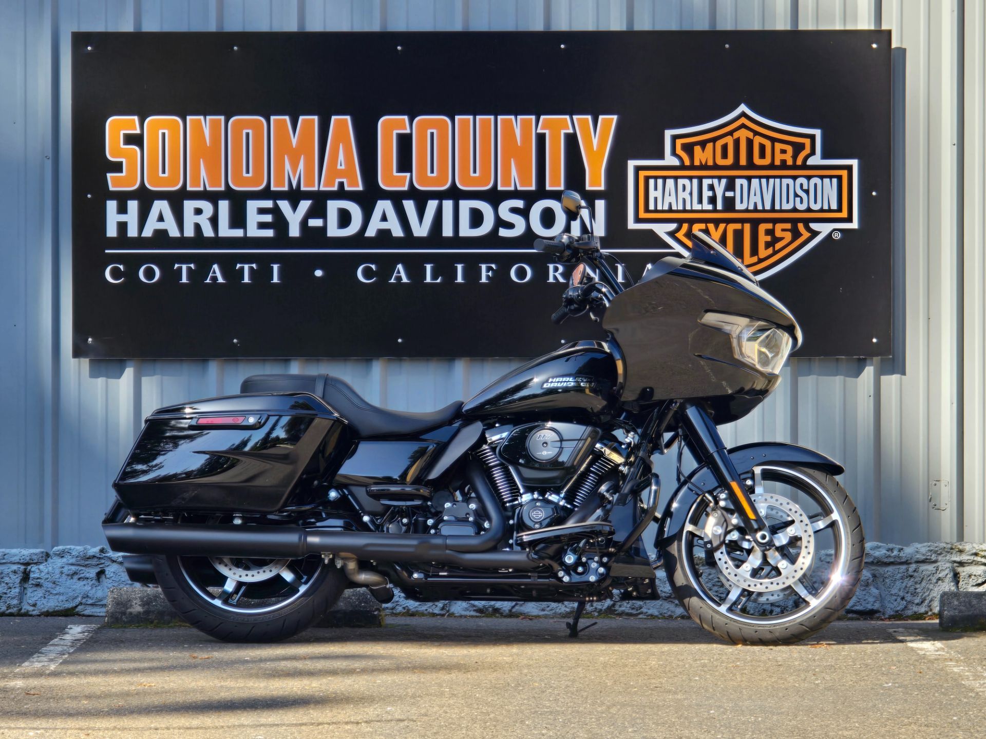 2024 Harley-Davidson Road Glide® in Cotati, California - Photo 2