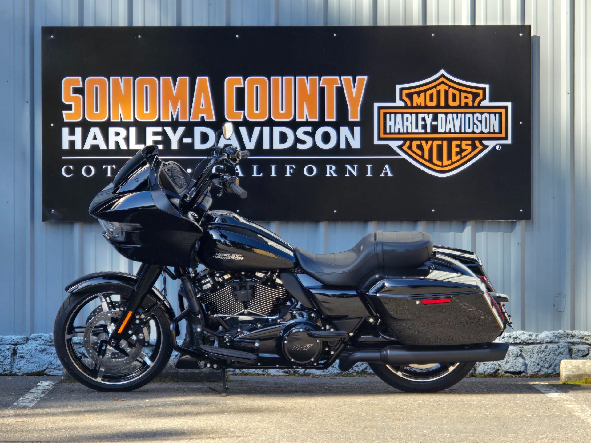 2024 Harley-Davidson Road Glide® in Cotati, California - Photo 4