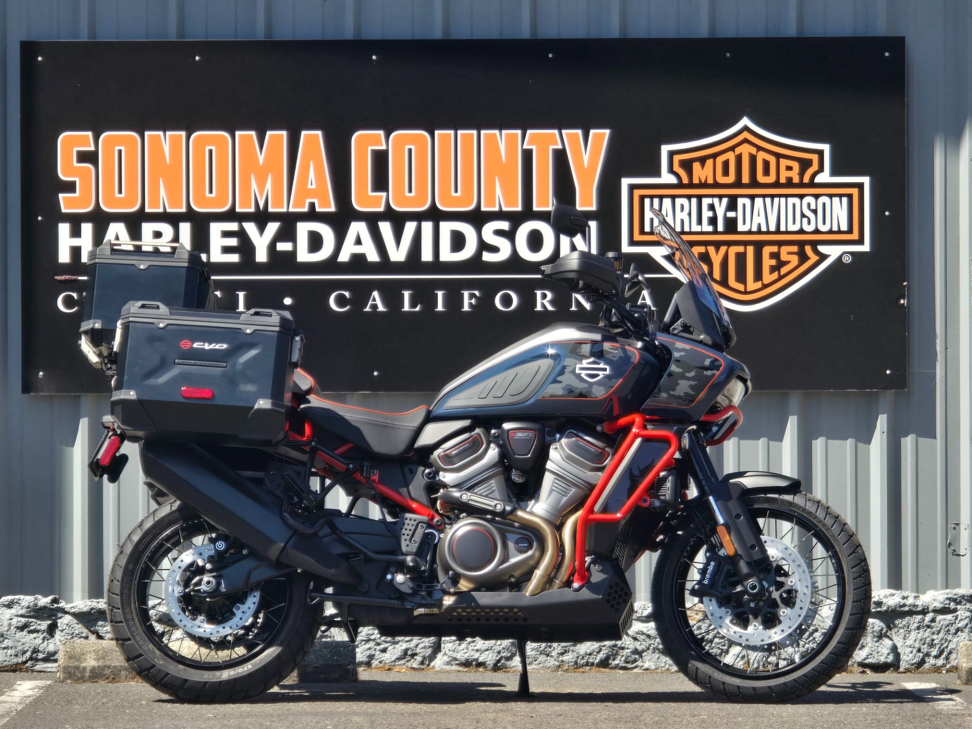 2025 Harley-Davidson CVO™ Pan America® in Cotati, California - Photo 1