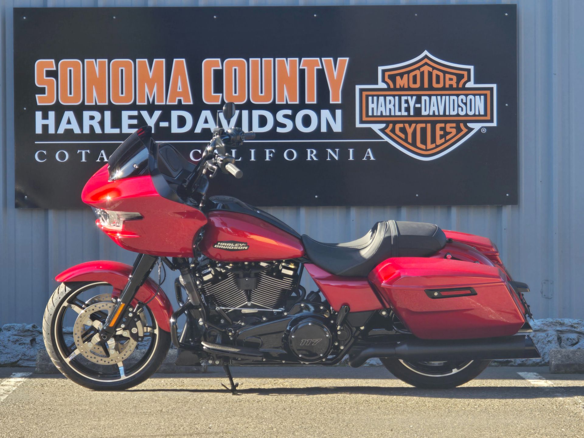 2025 Harley-Davidson Road Glide® in Cotati, California - Photo 3