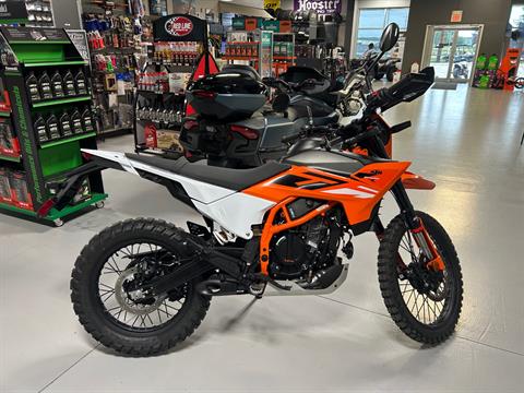 2025 KTM 390 Enduro R in Topeka, Kansas - Photo 2
