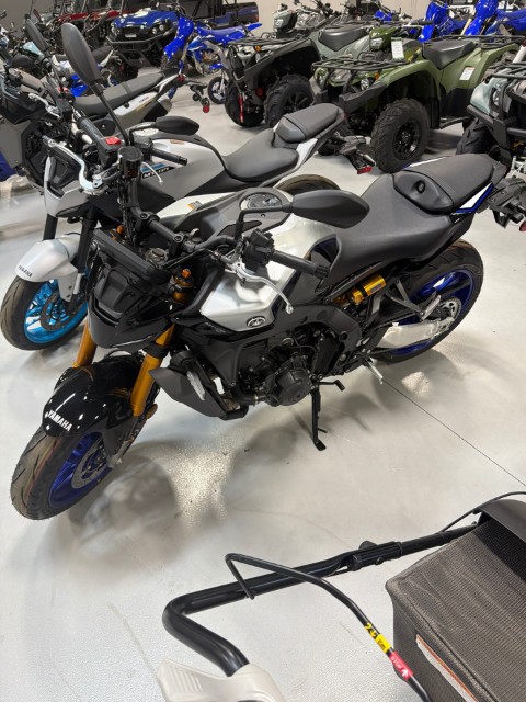 2026 Yamaha MT-09 SP in Topeka, Kansas - Photo 3