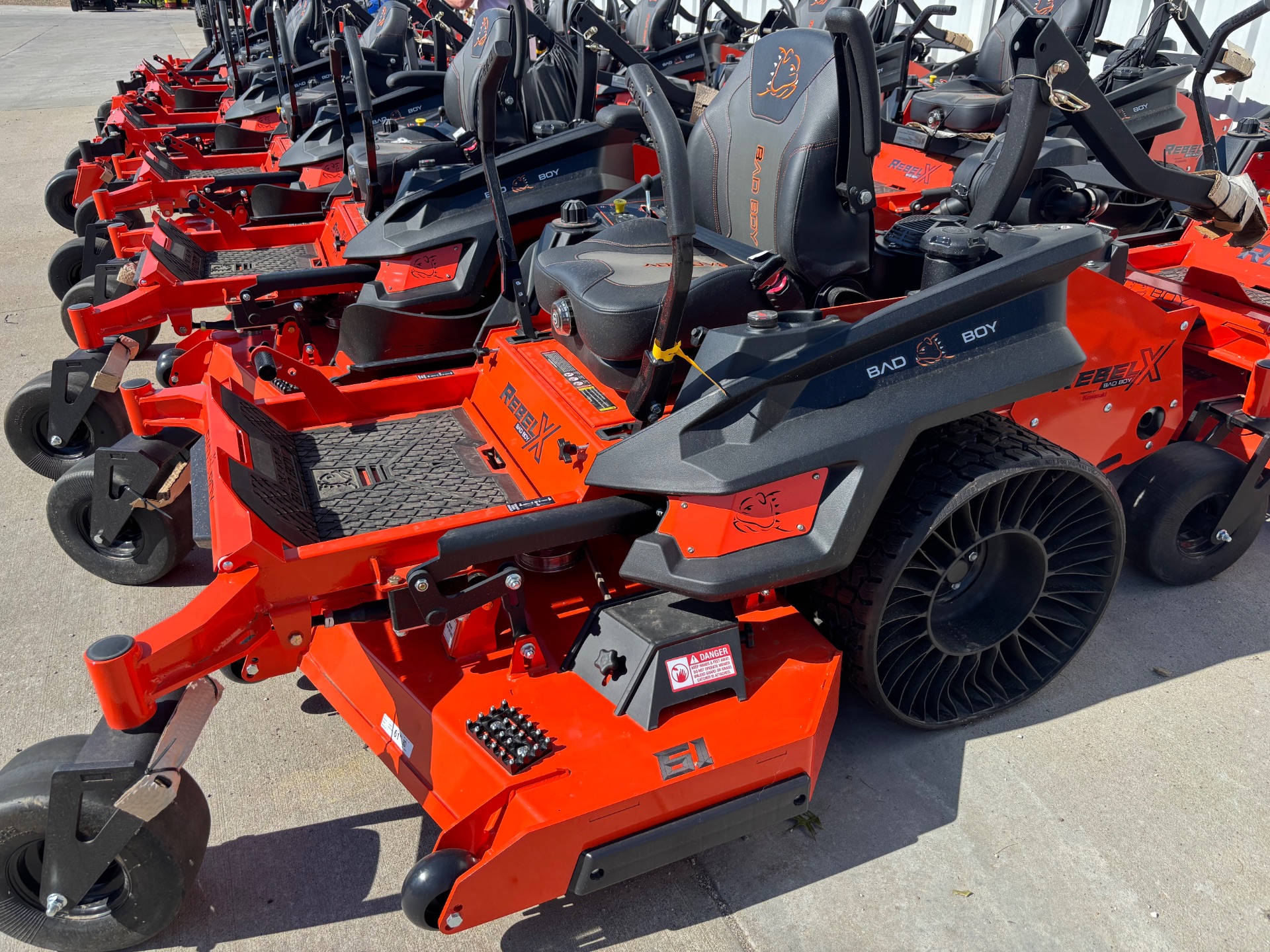 2026 Bad Boy Mowers Rebel X 61 in. Kawasaki FX1000 EFI 38.5 hp in Topeka, Kansas - Photo 1