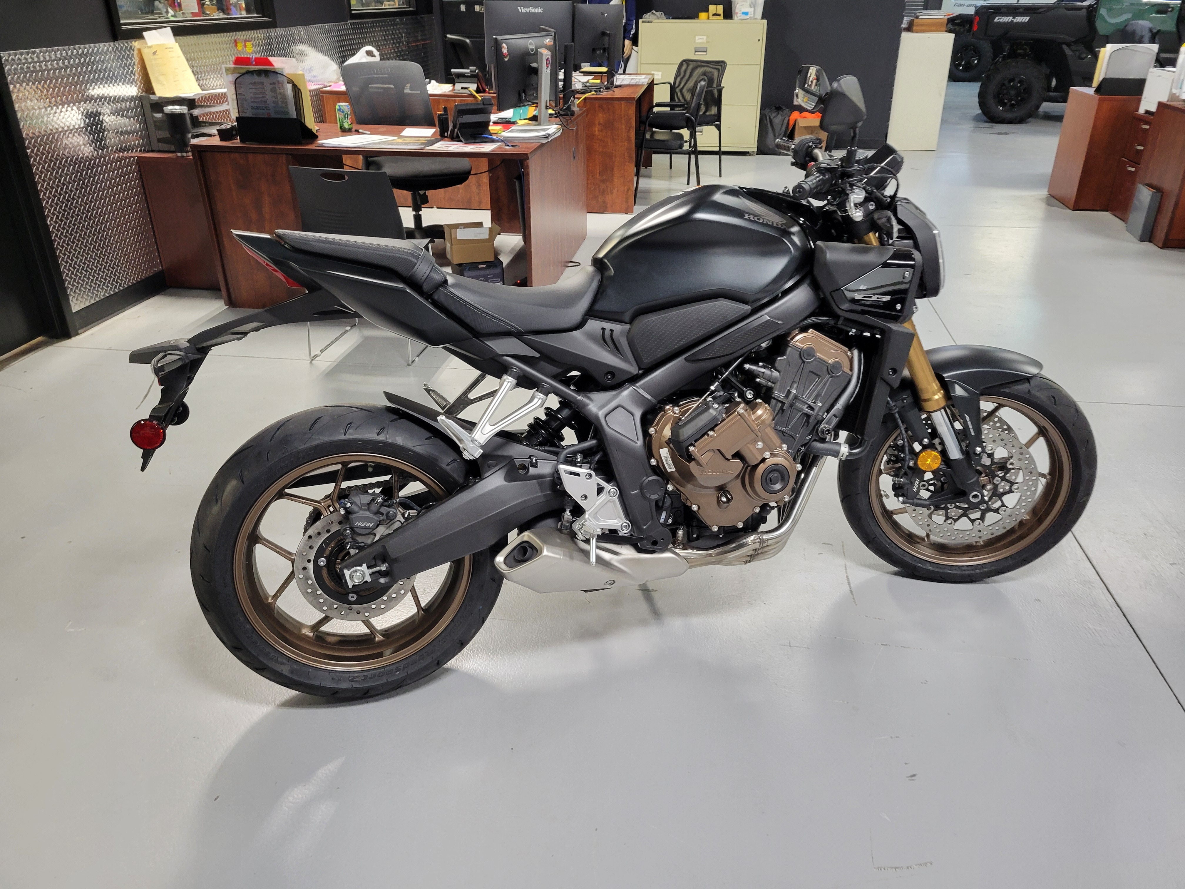 2026 CB650R E-Clutch