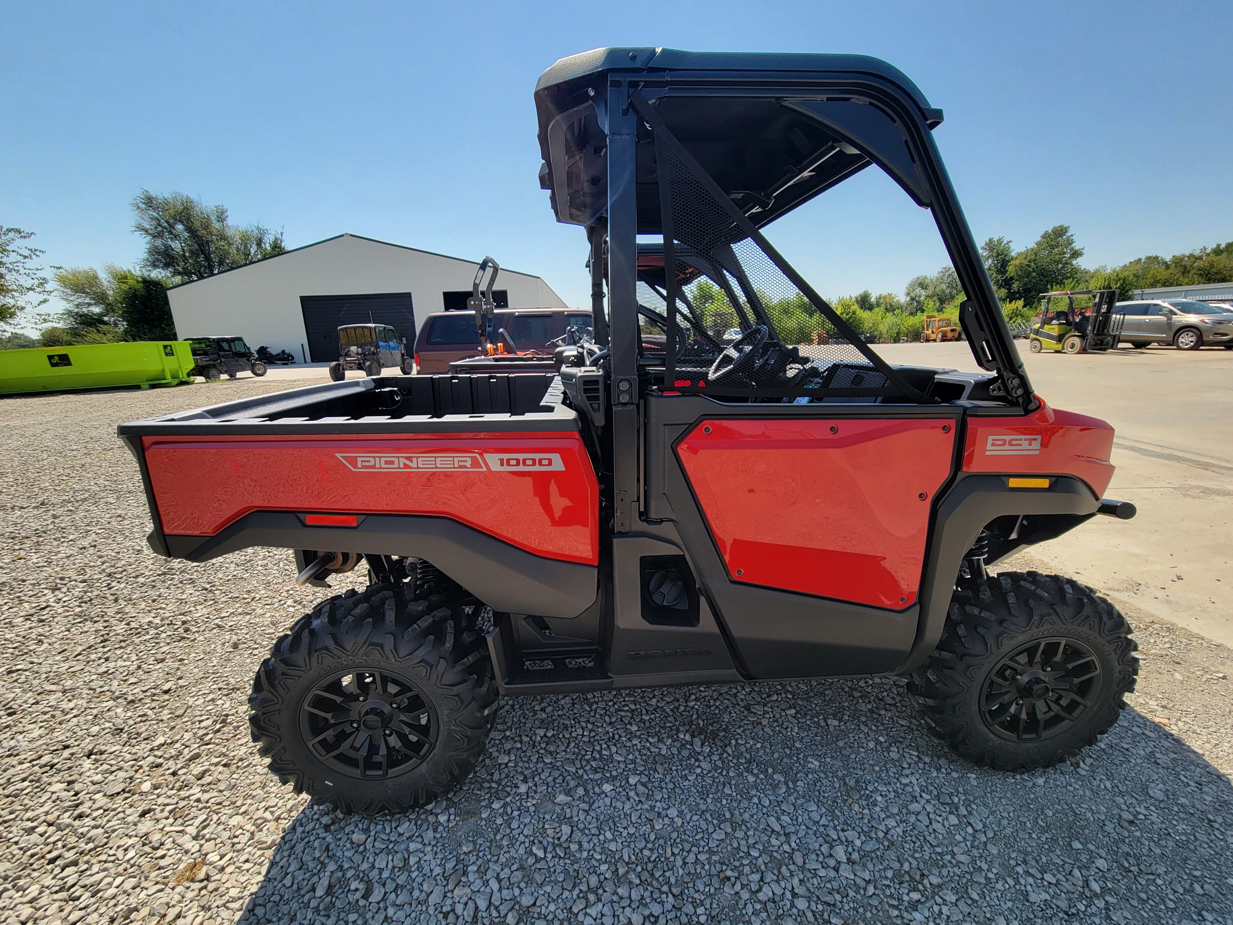 2026 Pioneer 1000 Deluxe