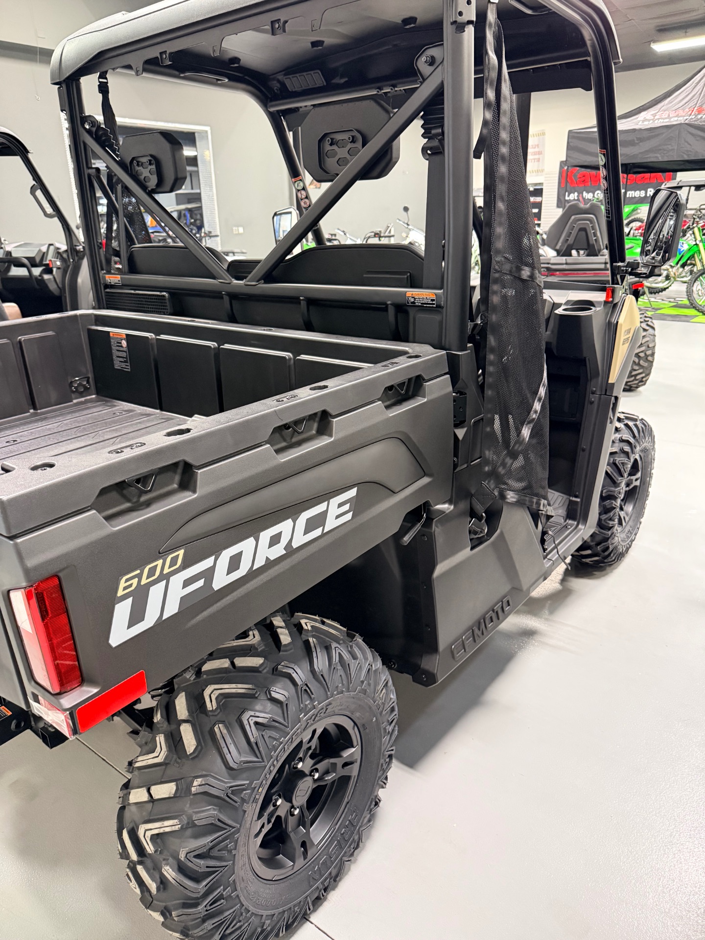 2026 CFMOTO UForce 600 in Topeka, Kansas - Photo 5