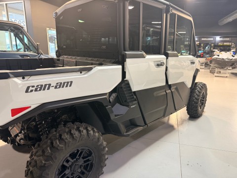 2026 Can-Am Defender MAX Limited HD11 in Topeka, Kansas - Photo 3