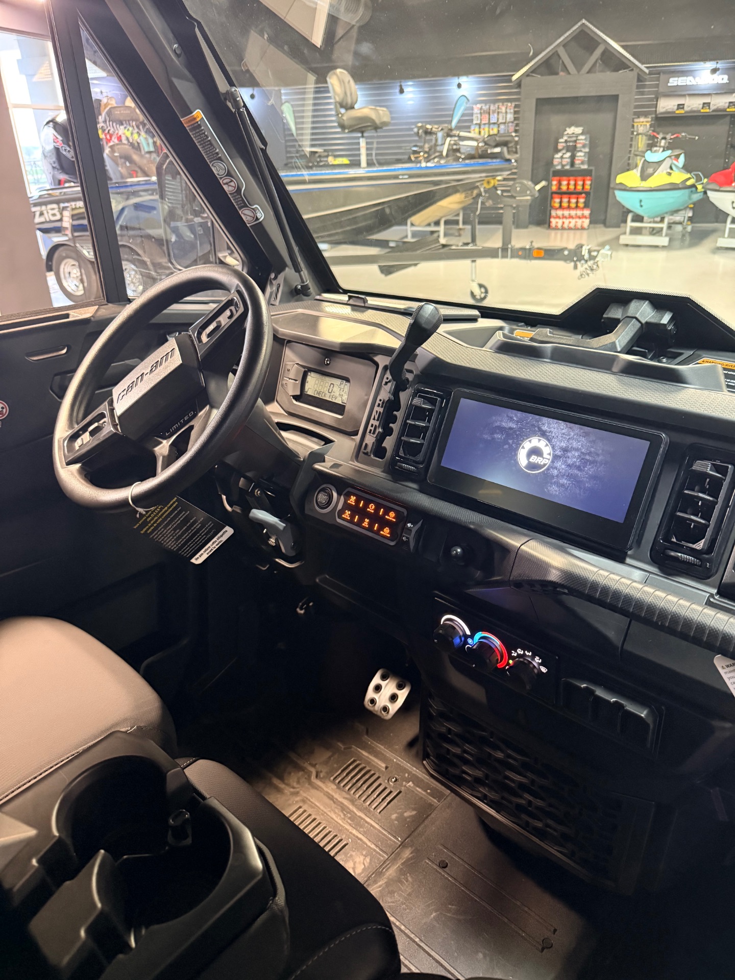 2026 Can-Am Defender MAX Limited HD11 in Topeka, Kansas - Photo 6