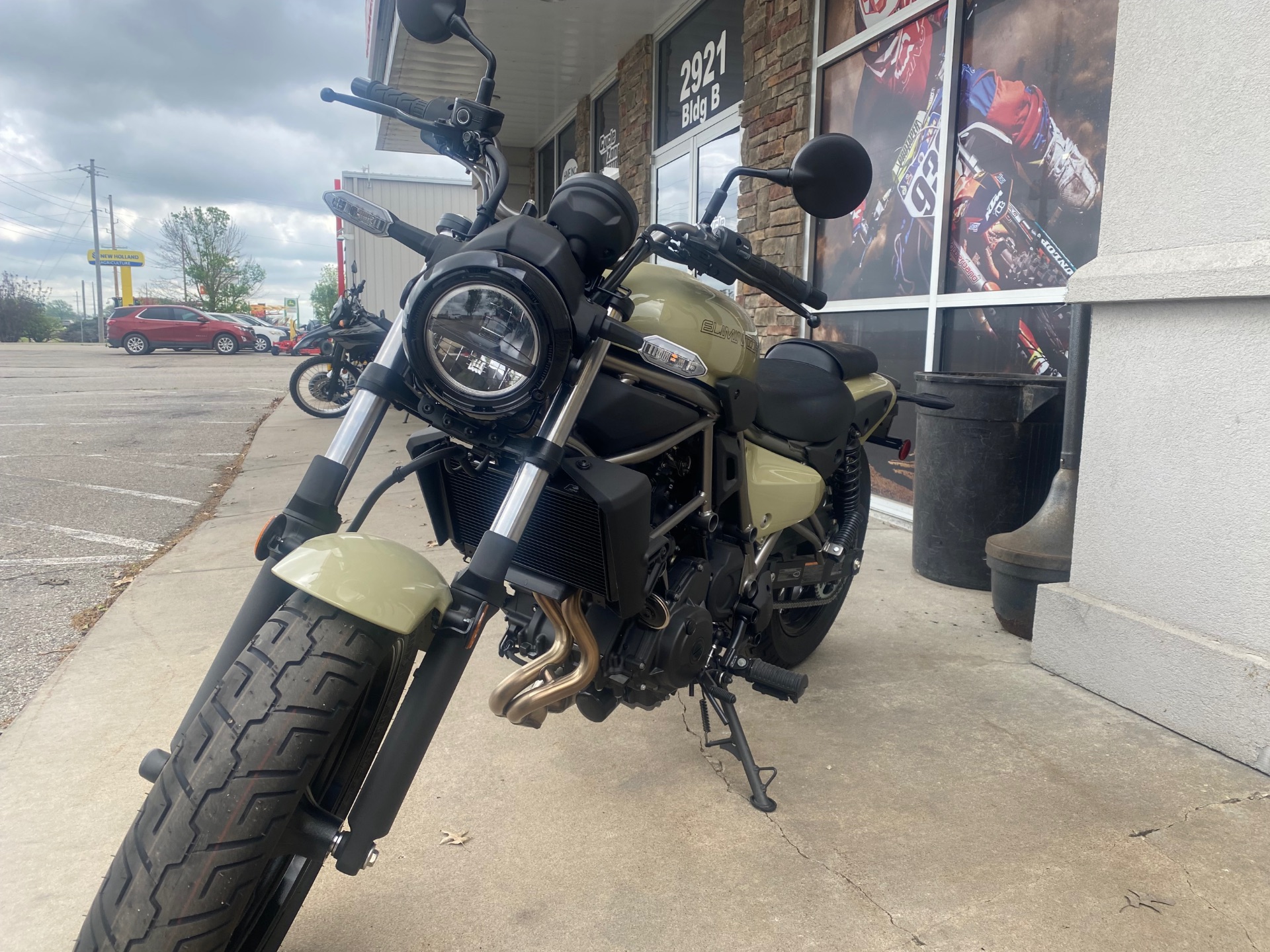 2025 Kawasaki Eliminator® ABS in Topeka, Kansas - Photo 2