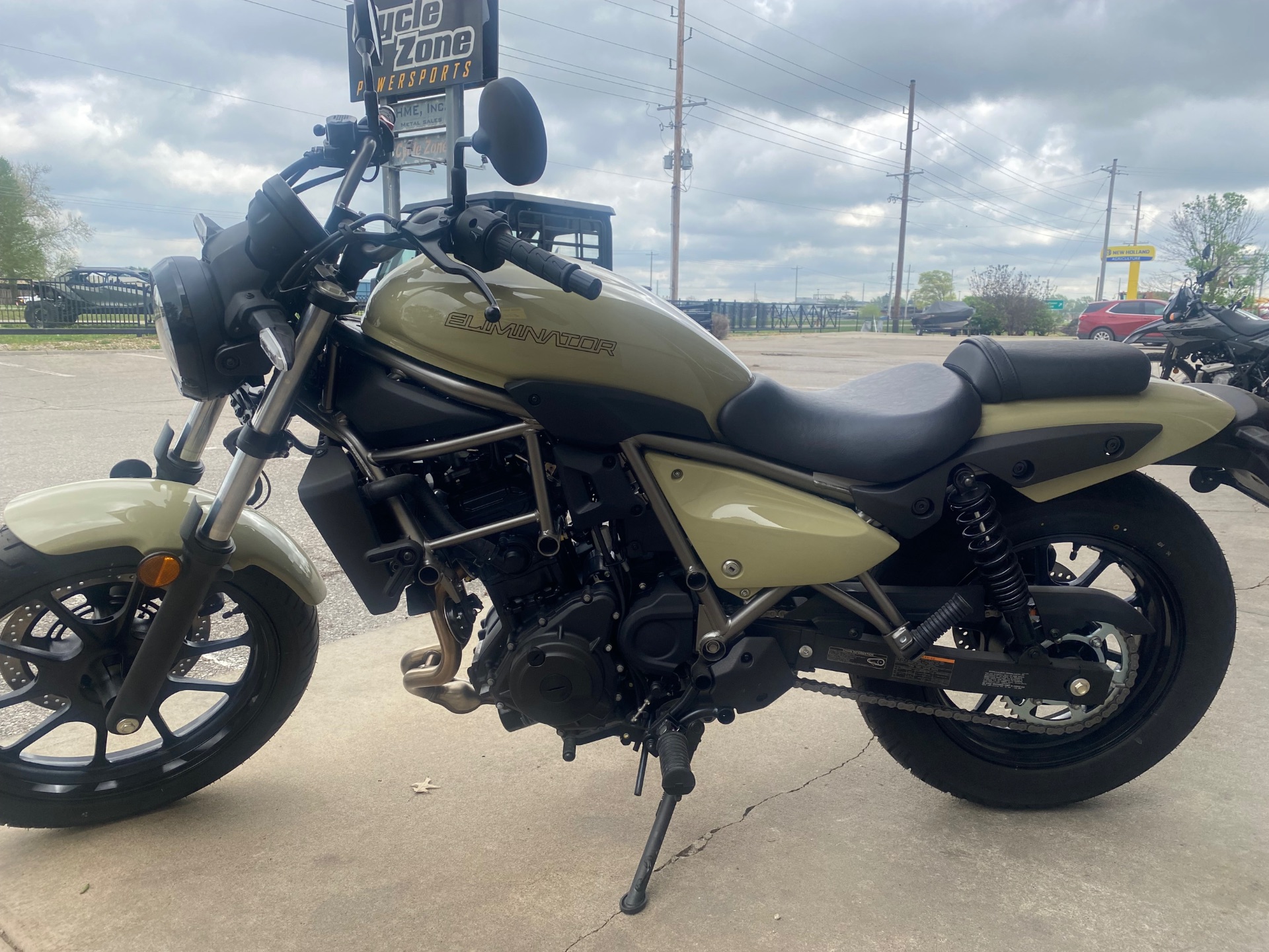 2025 Kawasaki Eliminator® ABS in Topeka, Kansas - Photo 3