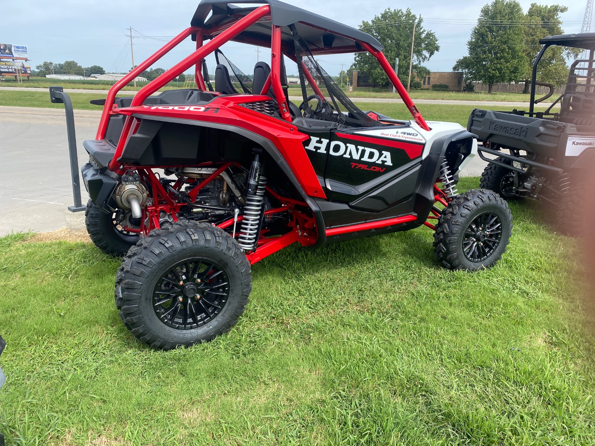 2025 Honda Talon 1000R FOX Live Valve in Topeka, Kansas - Photo 3