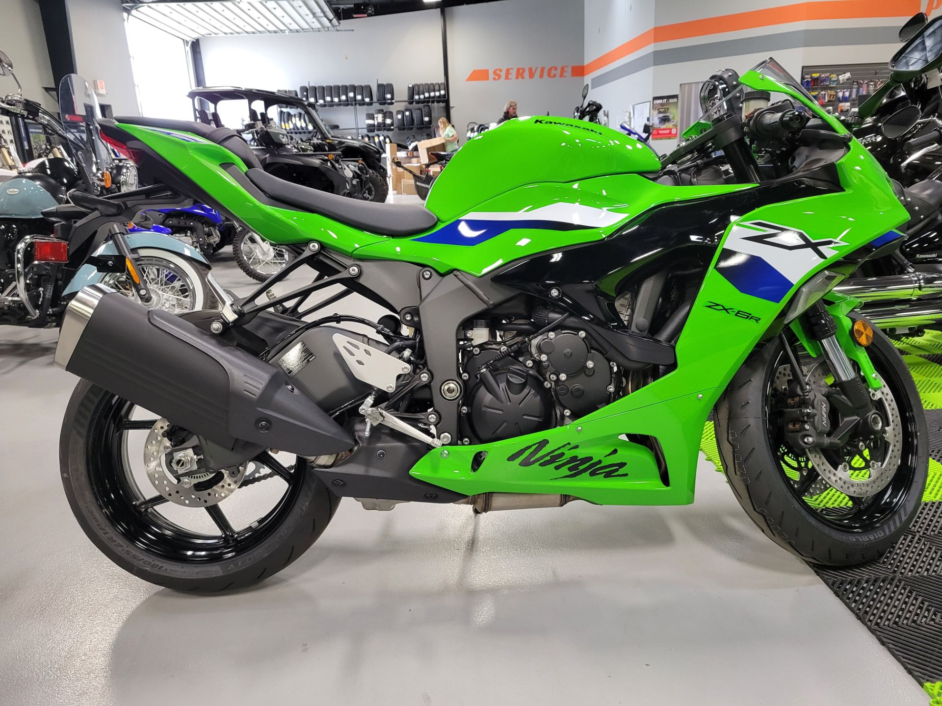 2026 Kawasaki Ninja® ZX™-6R ABS in Topeka, Kansas - Photo 2