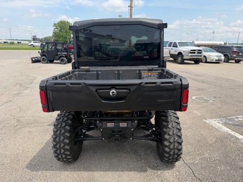 2025 Can-Am Defender Limited in Topeka, Kansas - Photo 3
