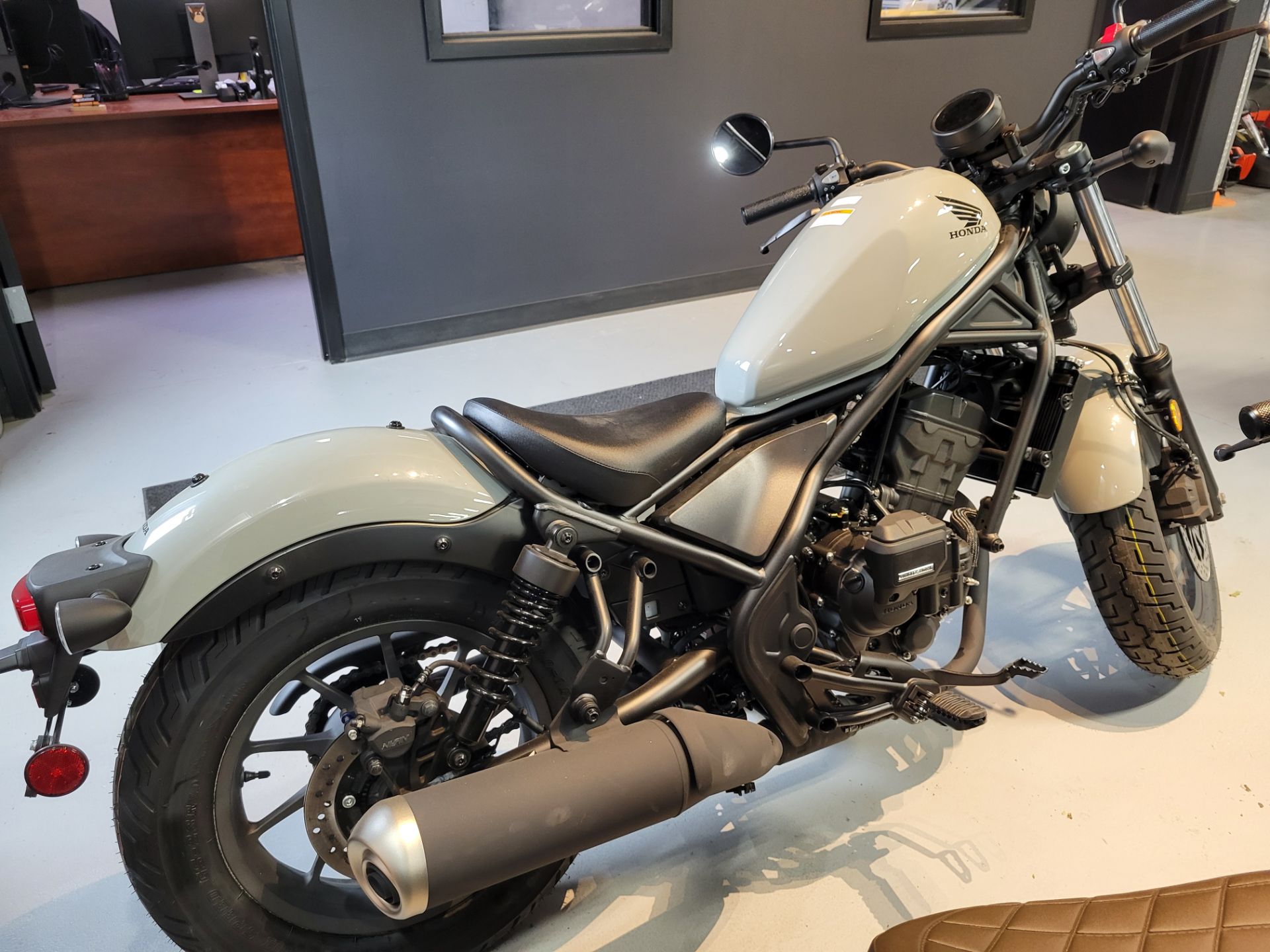 2026 Honda Rebel 300 E-Clutch in Topeka, Kansas - Photo 1