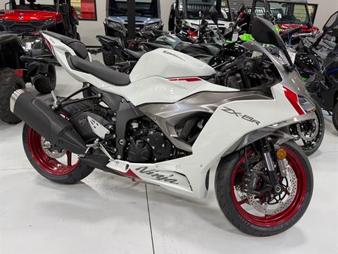2025 Kawasaki Ninja ZX-6R ABS in Topeka, Kansas - Photo 1