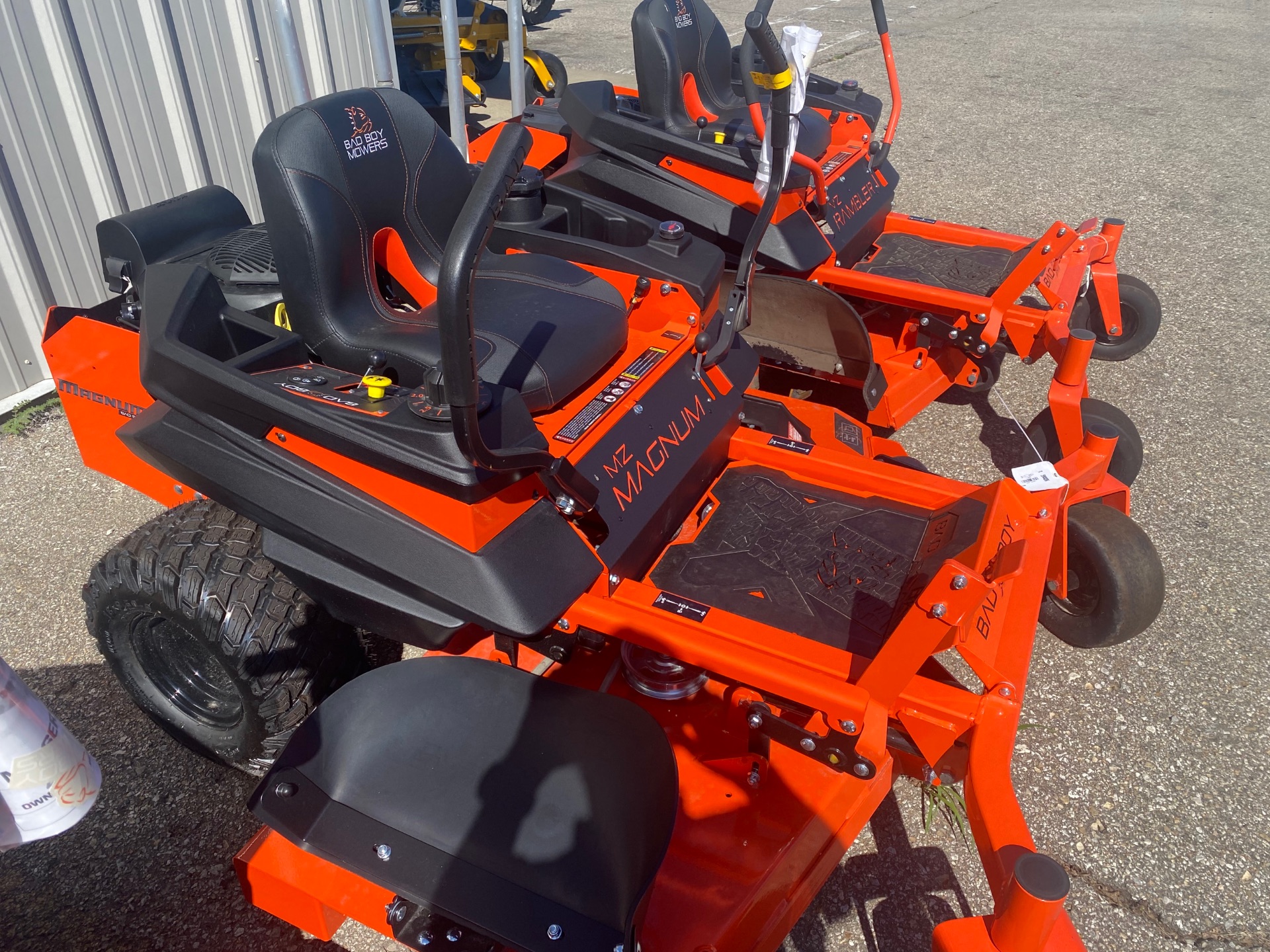2025 Bad Boy Mowers MZ Magnum 60 in. Kohler 7000 KT735 24 hp in Topeka, Kansas - Photo 2